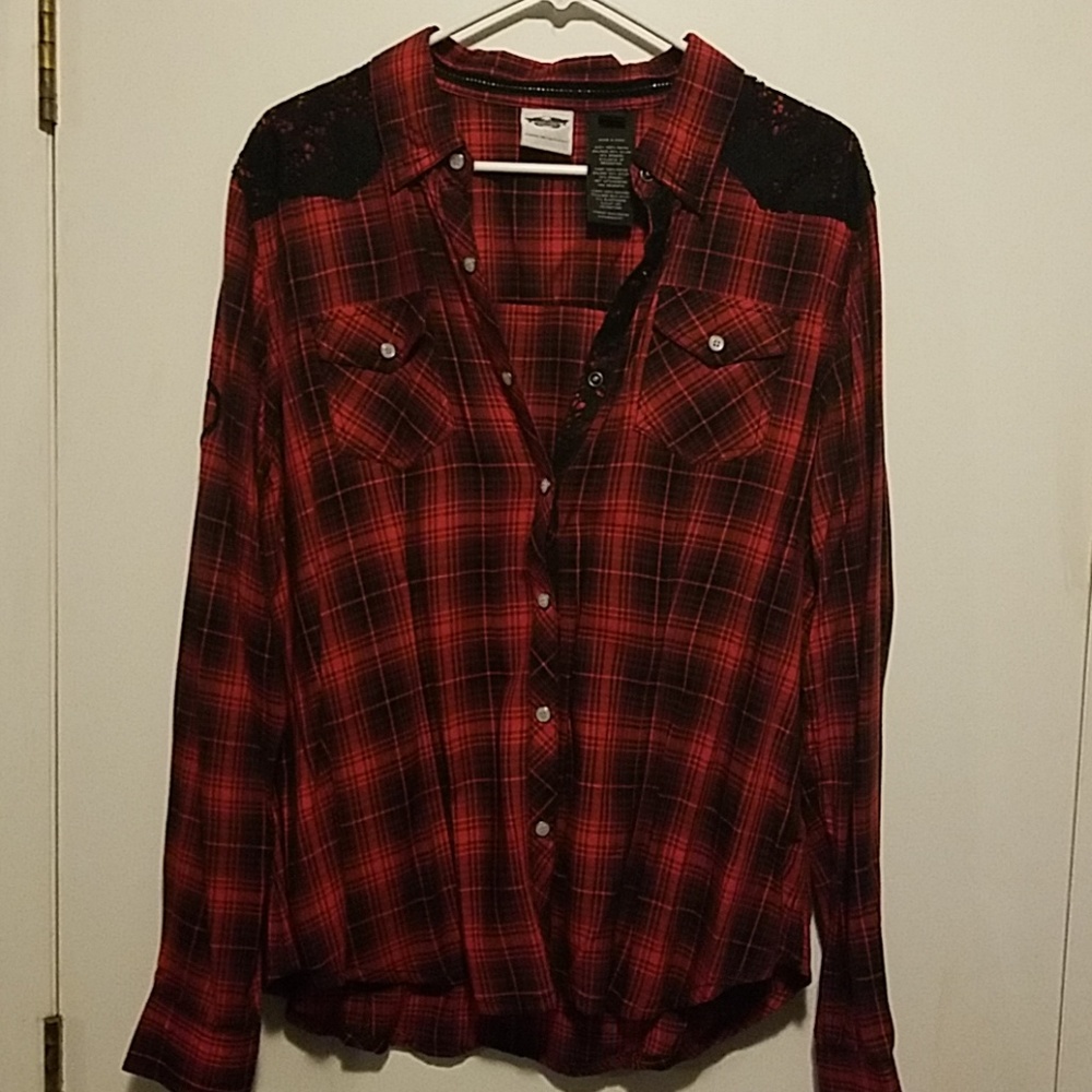 Harley-Davidson top